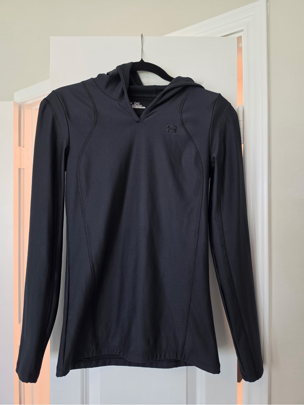 Under Armour Black Women’s Long-Sleeve Crewneck Hoodie